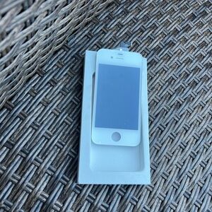 Replacement Screen Assembly for an Apple iPhone 4 (GSM model White color